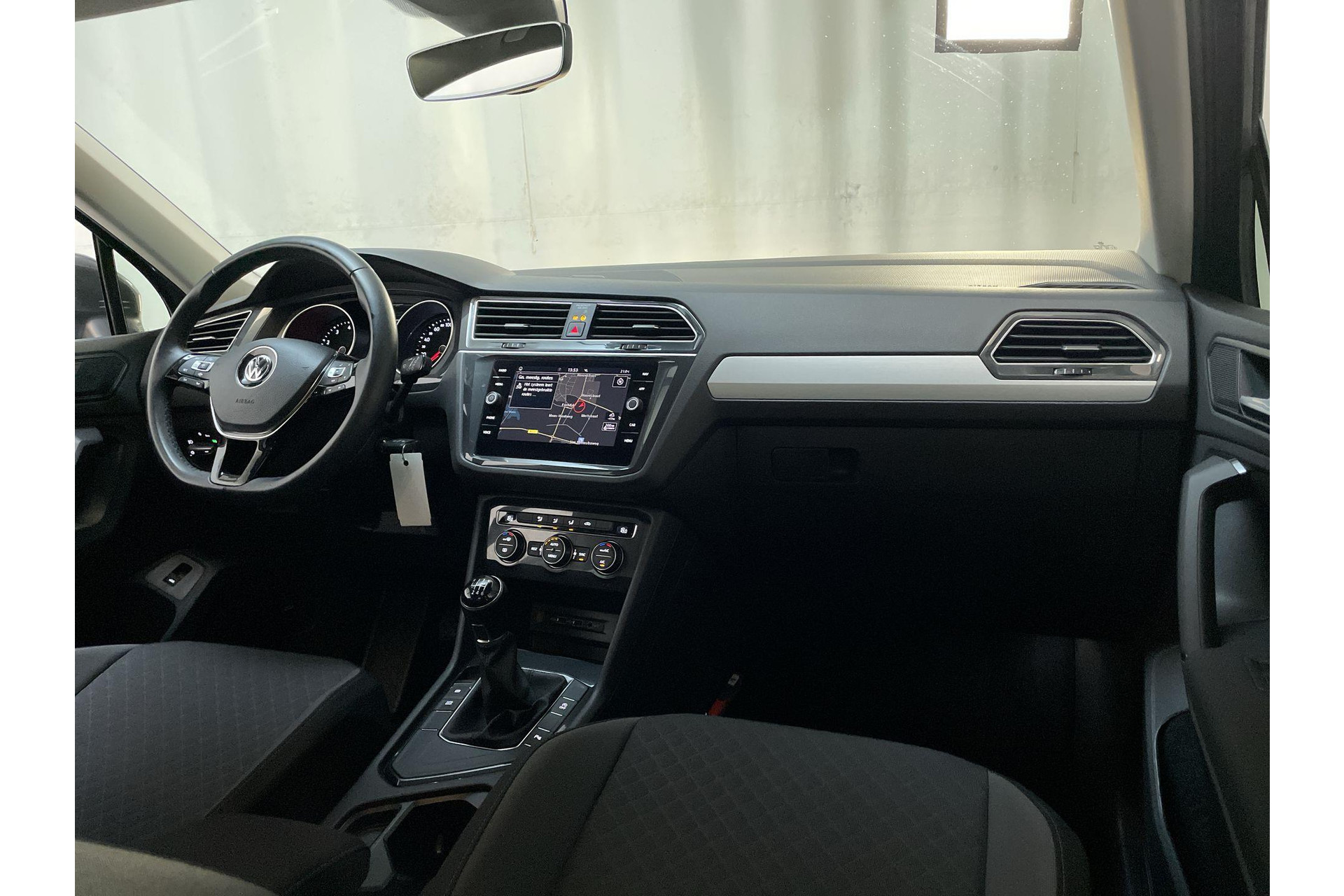 46450677-1.jpg