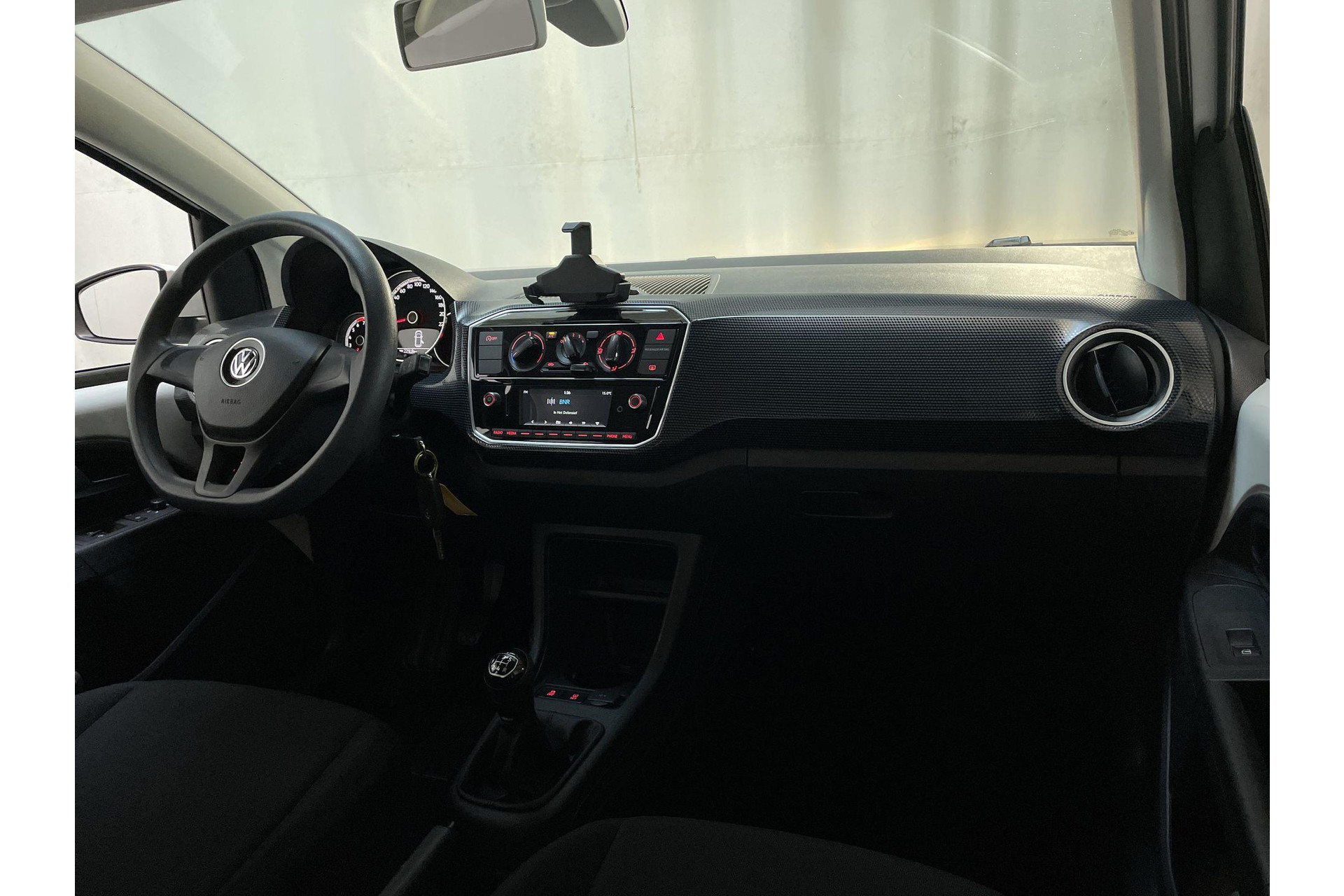 47868321-1.jpg