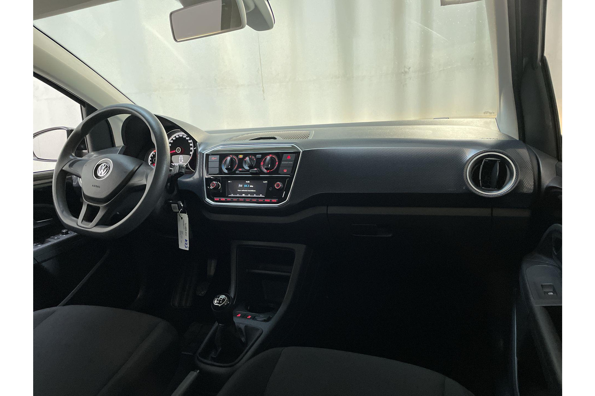 47920848-1.jpg