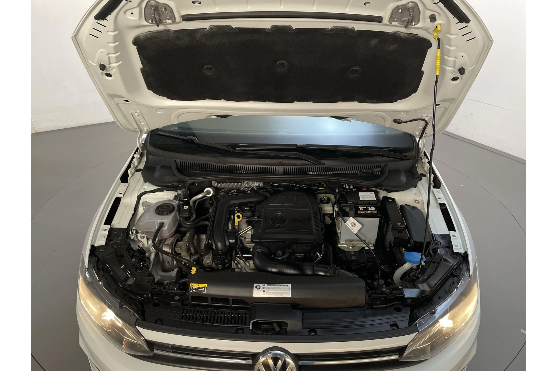 48699906-16.jpg