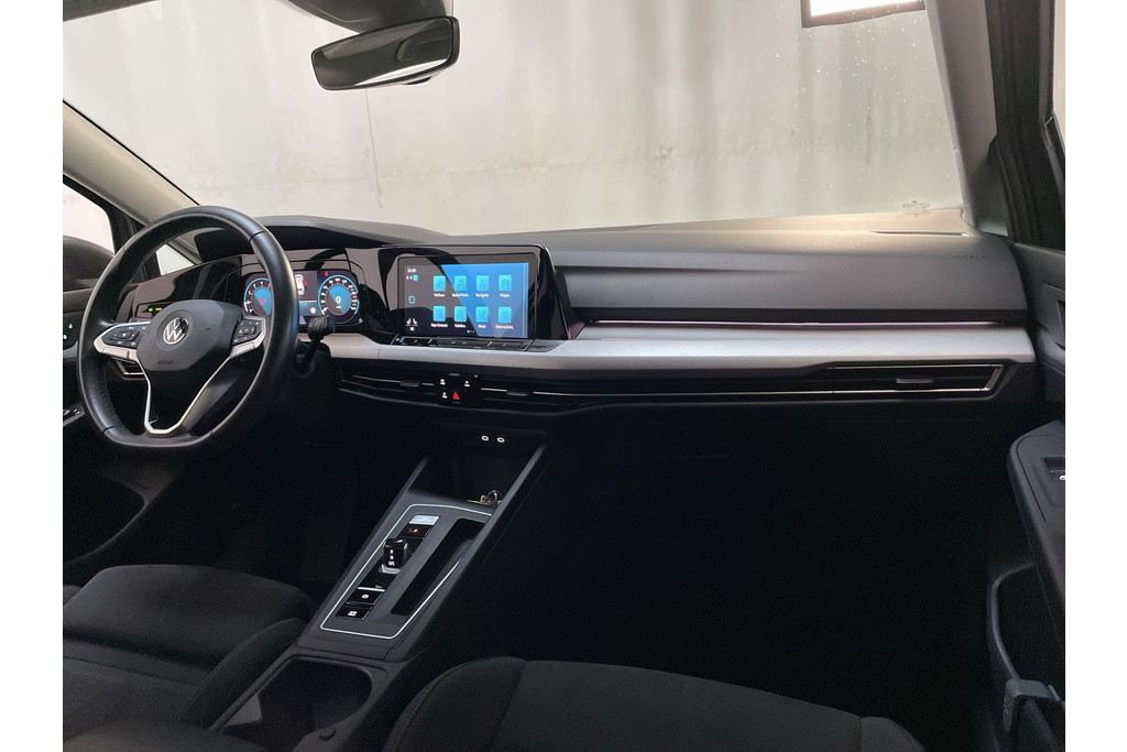 48839118-1.jpg