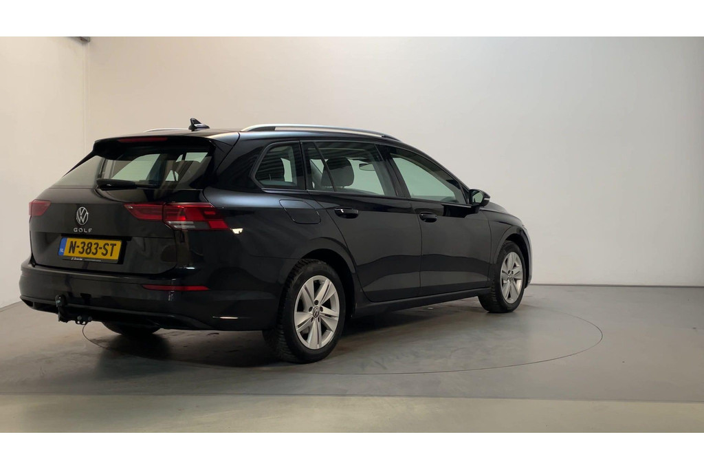 50738701-2.jpg