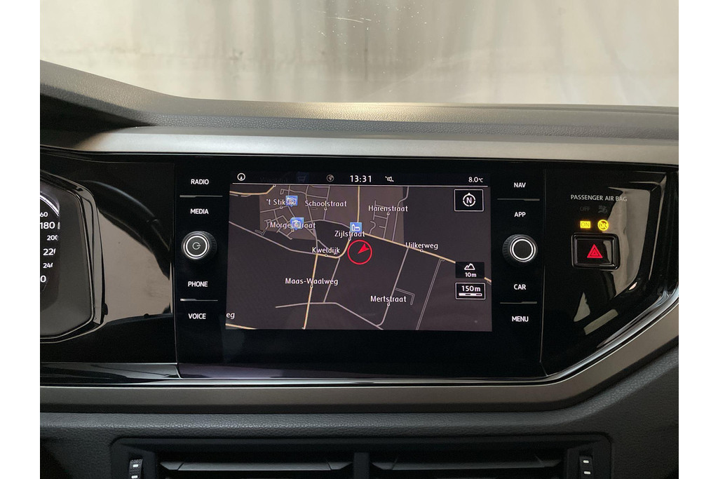 51026298-8.jpg
