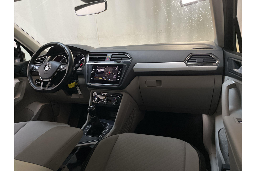 51164220-1.jpg