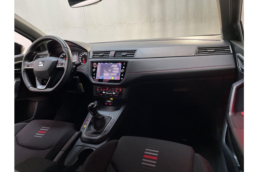 51229061-1.jpg