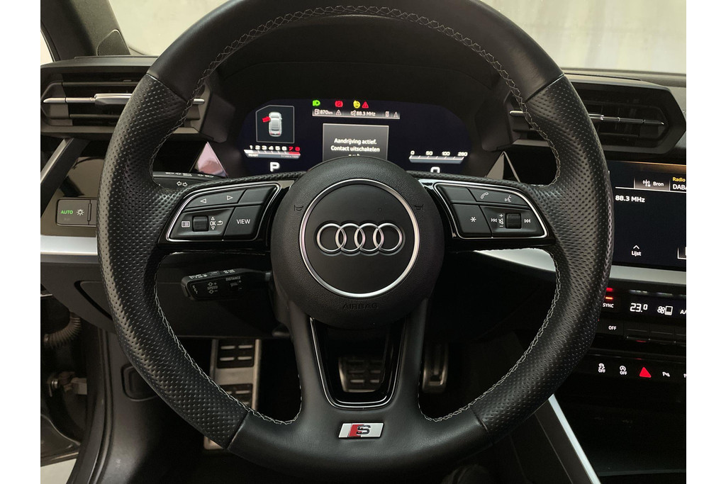 51379162-4.jpg