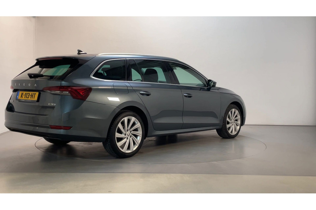 52096552-2.jpg