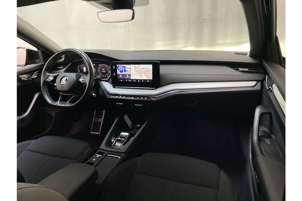 52206975-1.jpg
