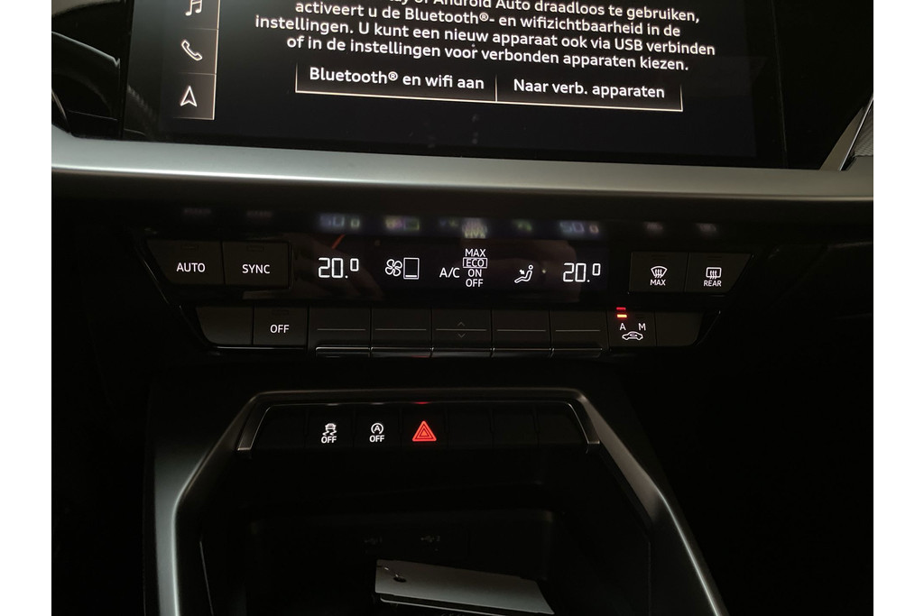 52478461-19.jpg