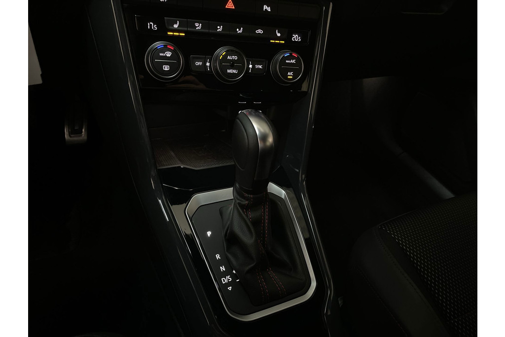 52674437-23.jpg