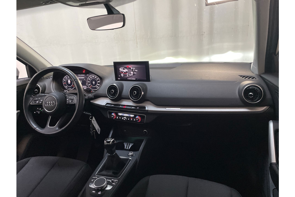 52695626-1.jpg