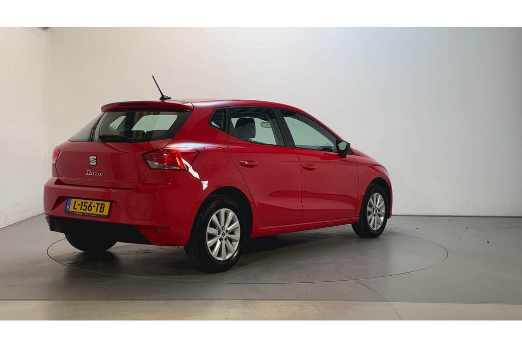 53086378-2.jpg
