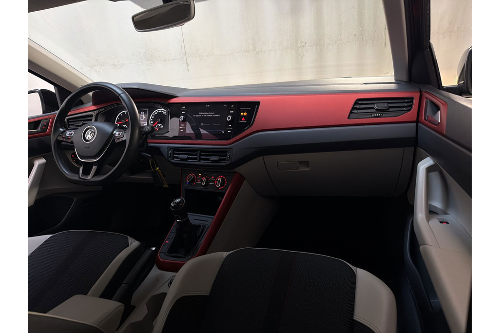 53096042-1.jpg