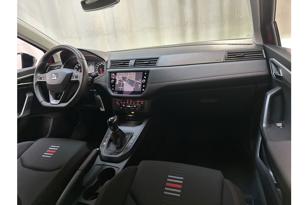 53227232-1.jpg