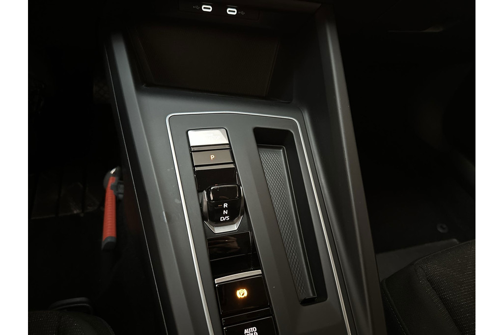 53235921-20.jpg