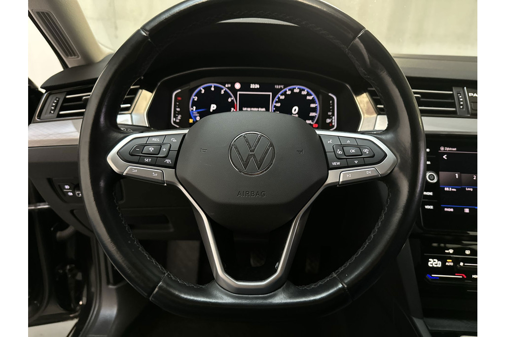 53516725-4.jpg