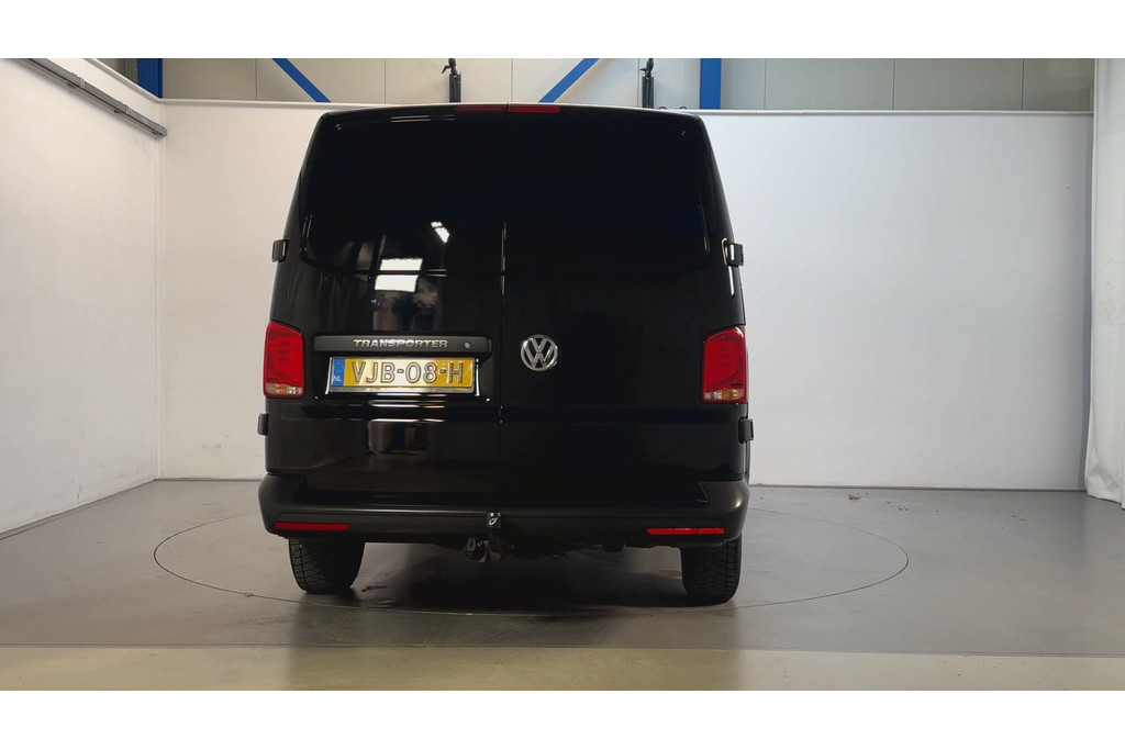 53959111-7.jpg