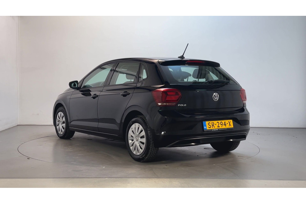 53970880-2.jpg