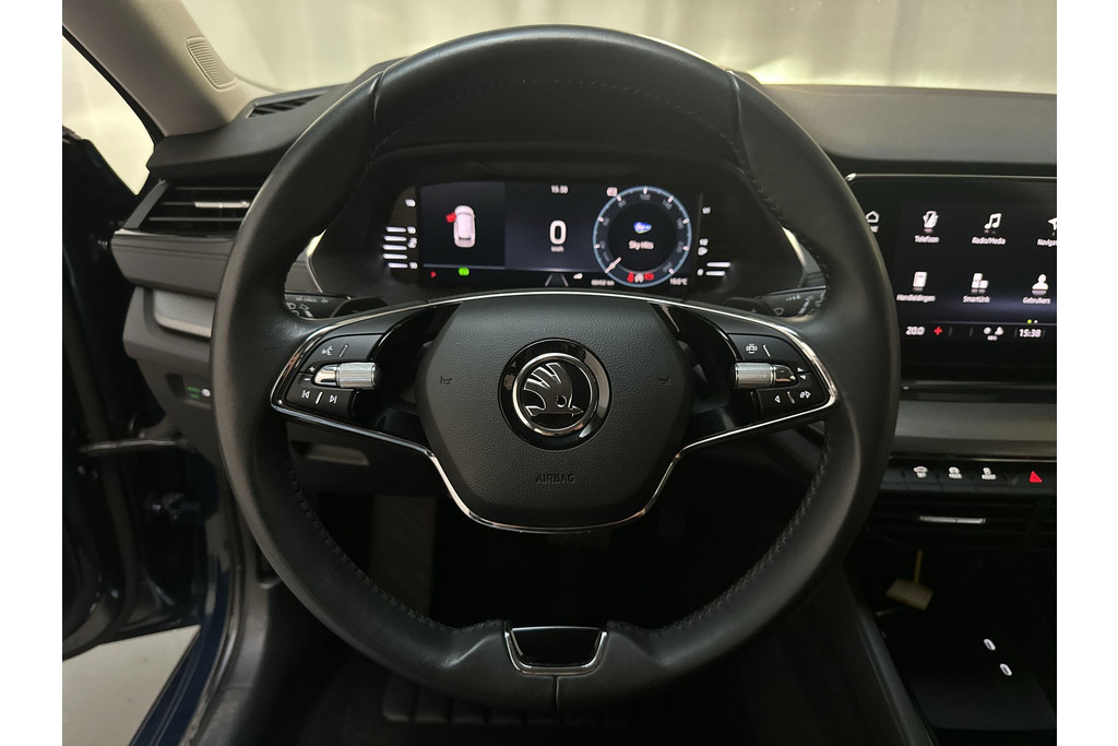 53996760-26.jpg