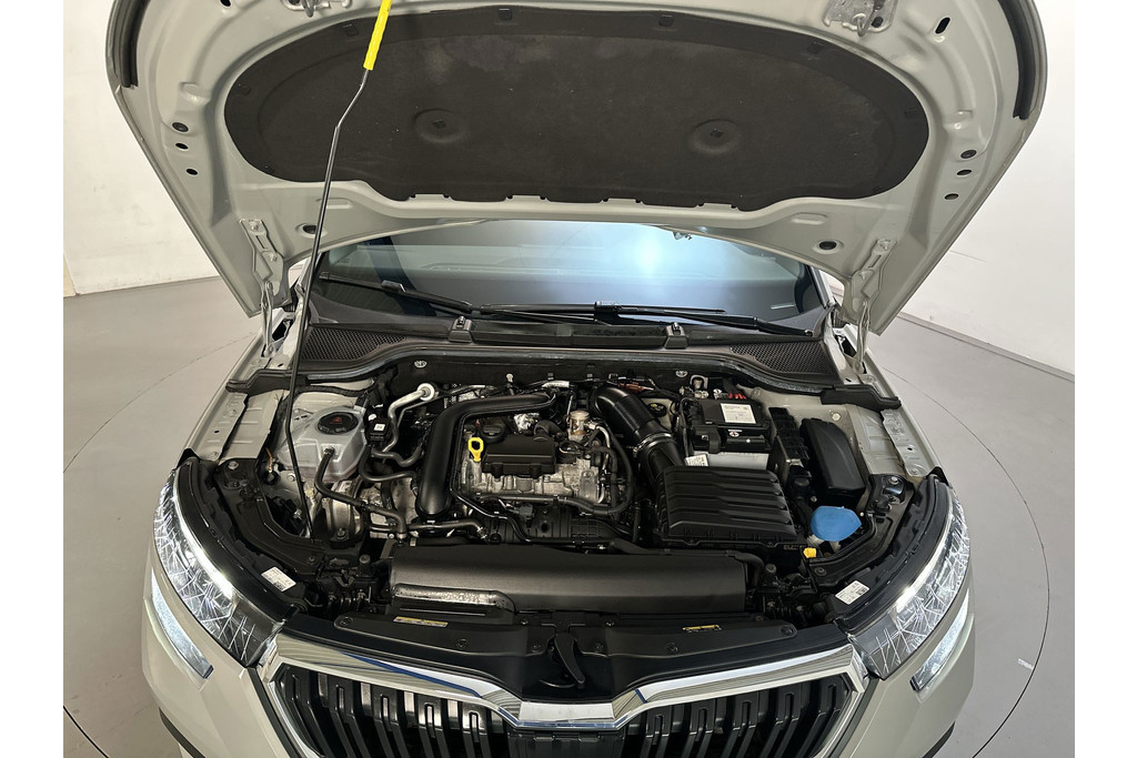 54041928-16.jpg