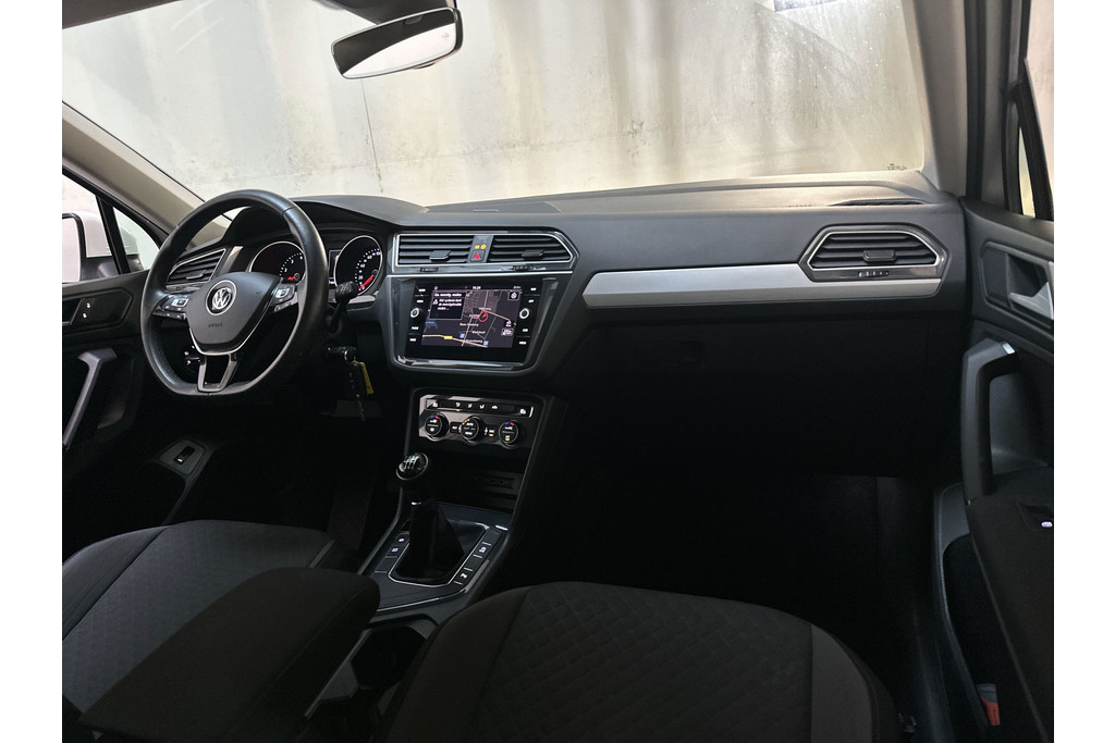 54135531-1.jpg