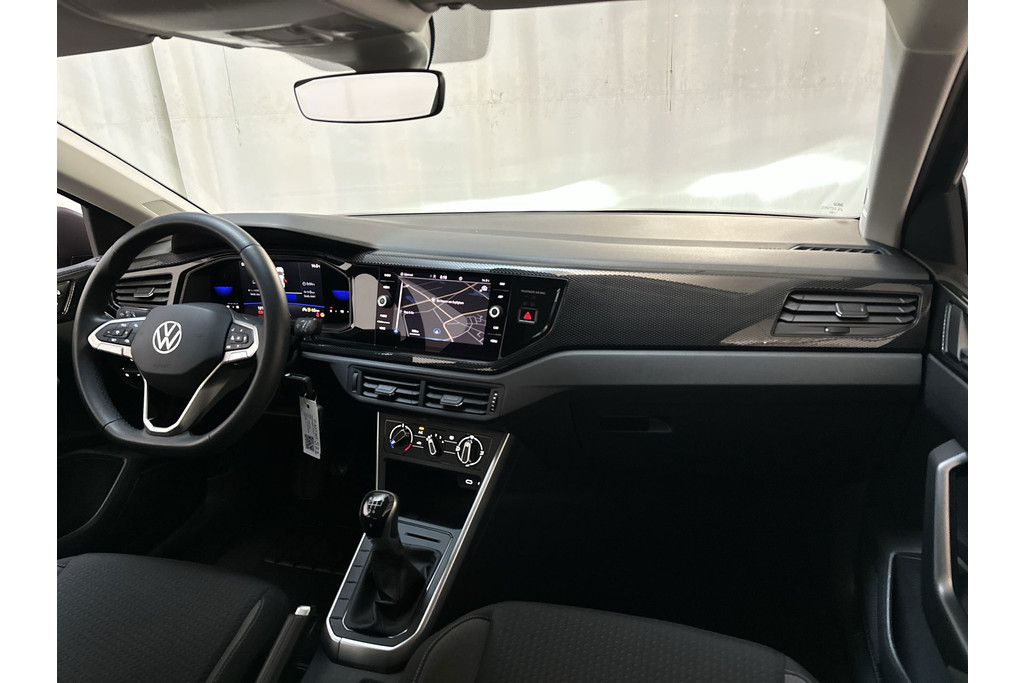 54198007-1.jpg