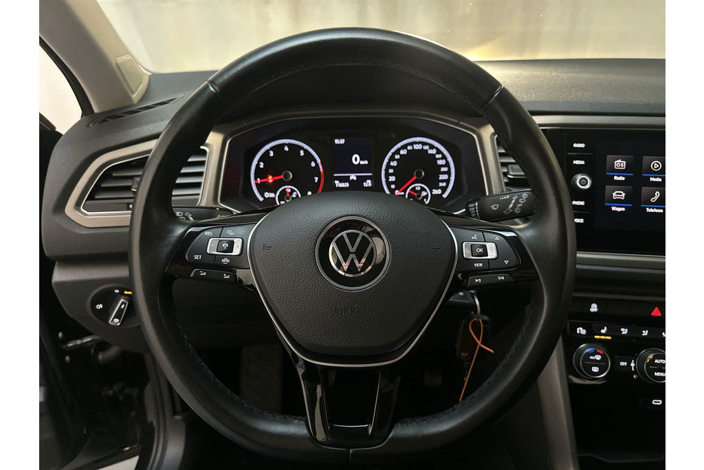54263538-4.jpg