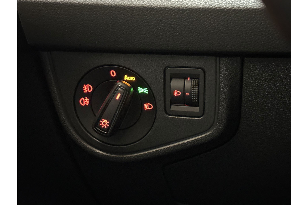 54398532-23.jpg