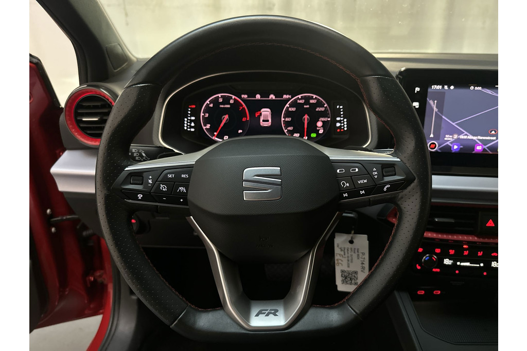 54419890-6.jpg