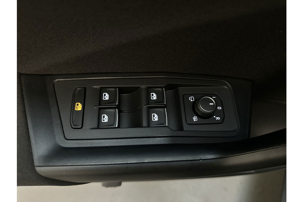 54475848-14.jpg