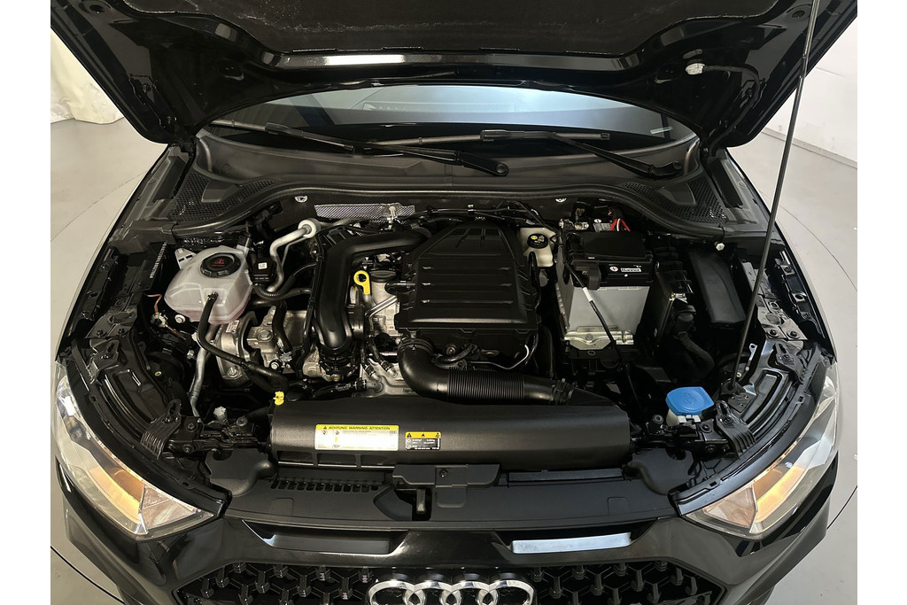 54549506-16.jpg