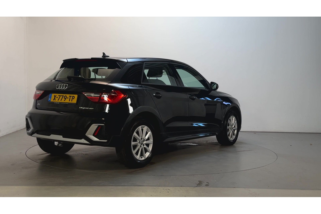 54549506-2.jpg
