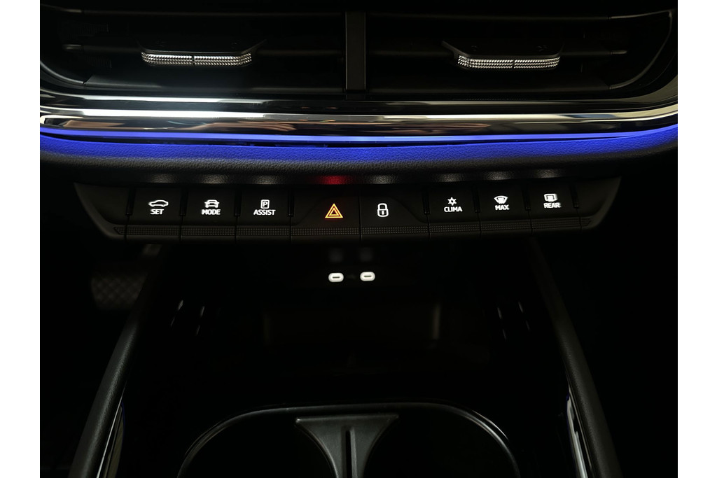 54565241-24.jpg