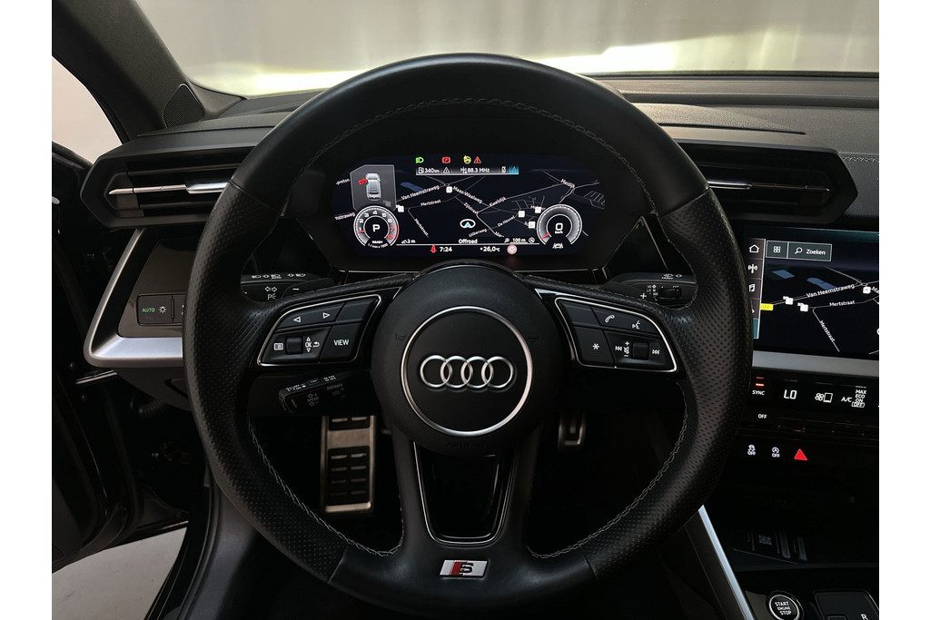 54597051-12.jpg
