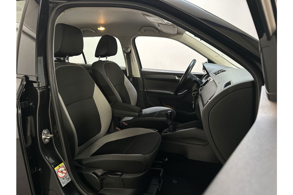 54691604-1.jpg