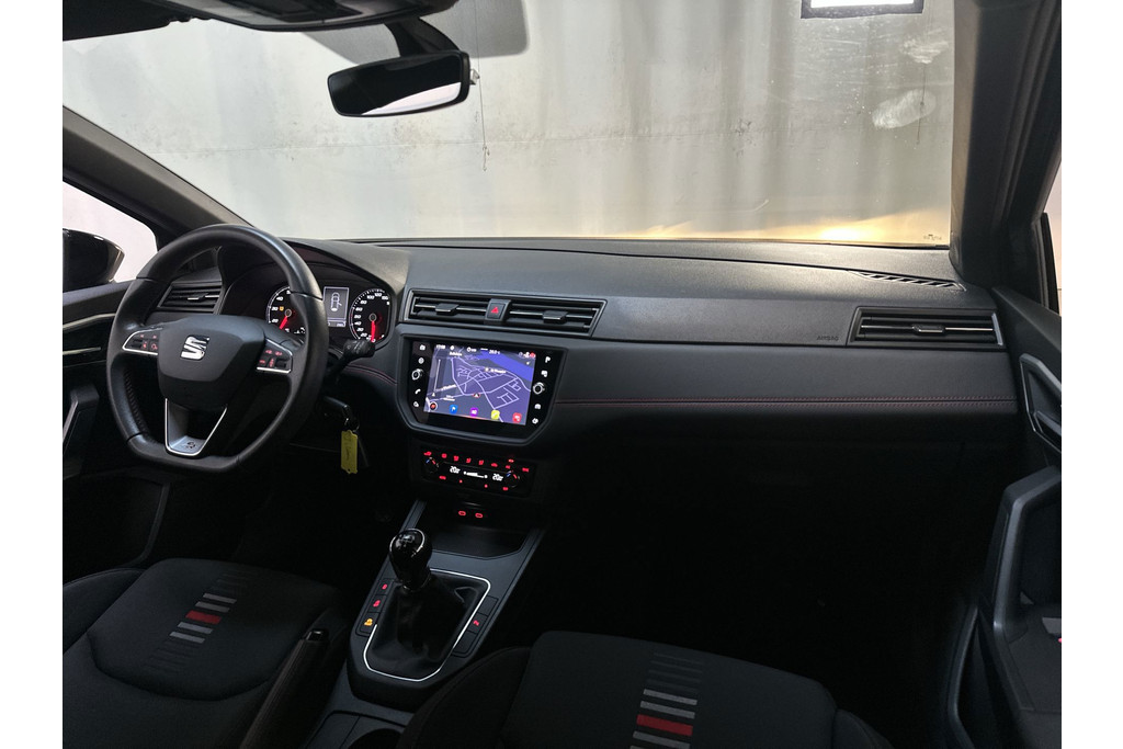 54710918-1.jpg