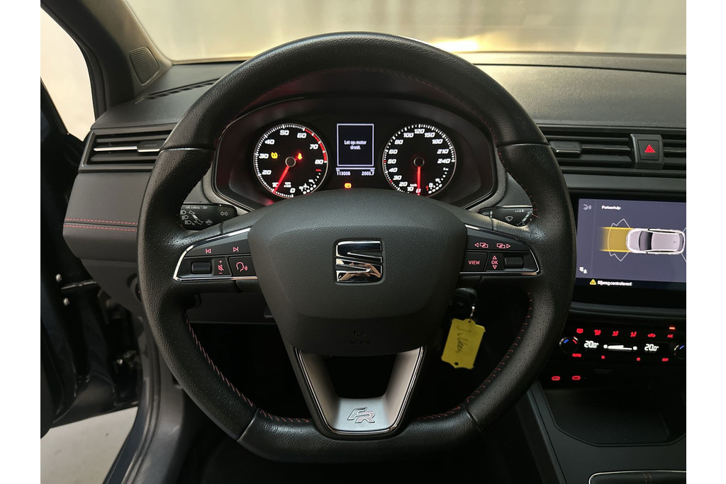54710918-4.jpg