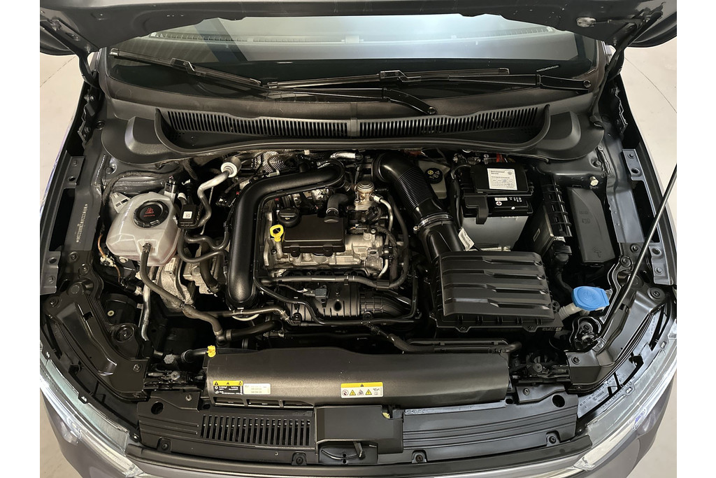 54734994-16.jpg