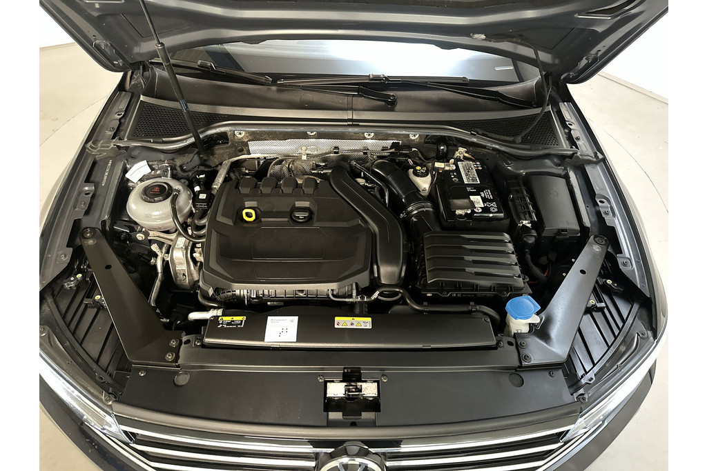 54790846-16.jpg