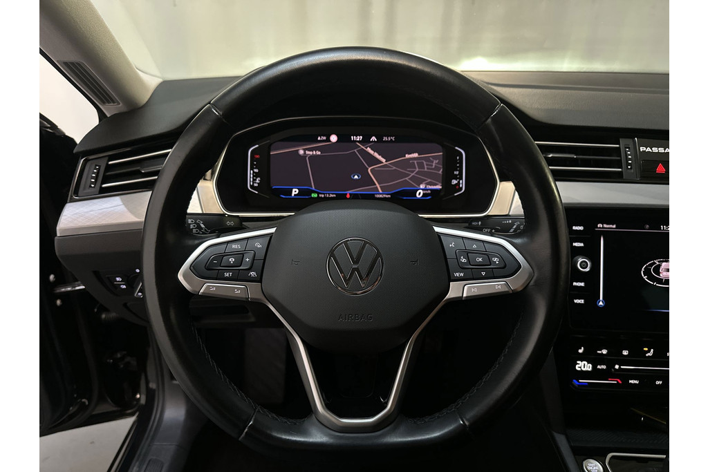 54790846-4.jpg