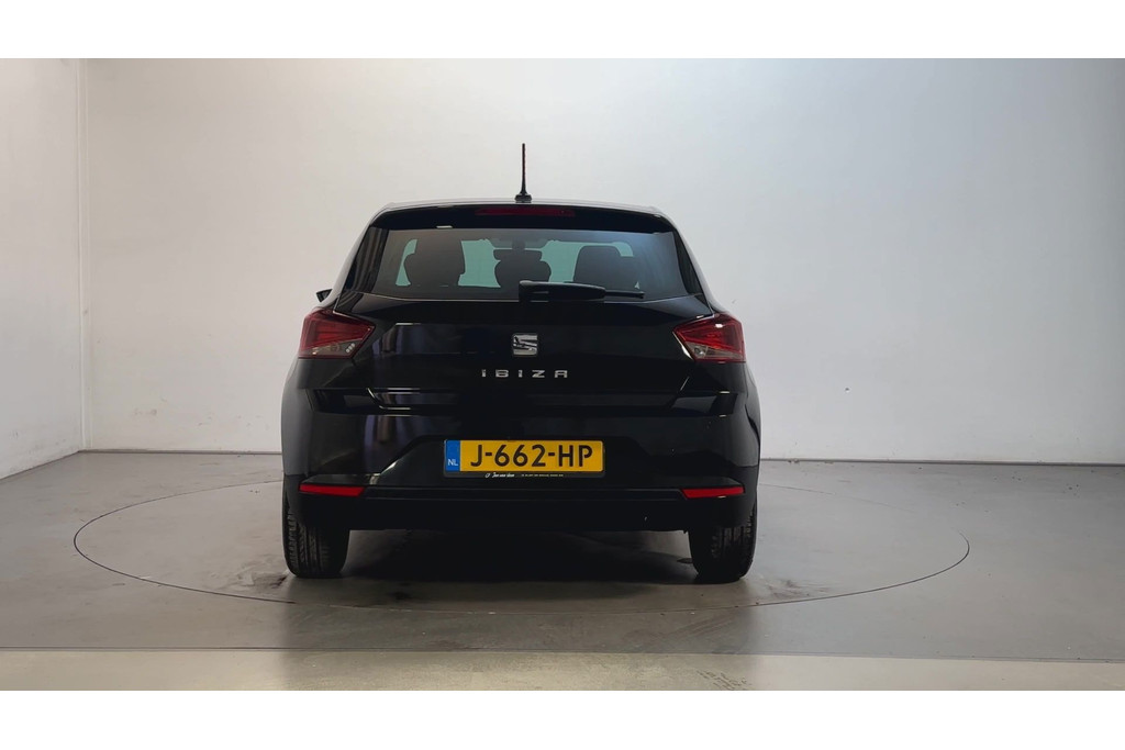 54795531-9.jpg