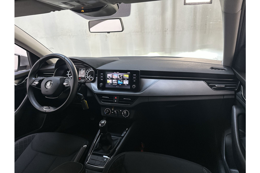 54795880-1.jpg