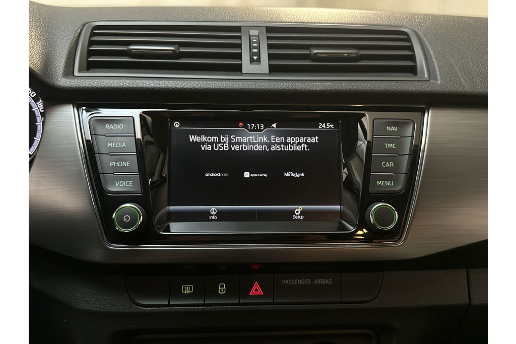 54827824-14.jpg