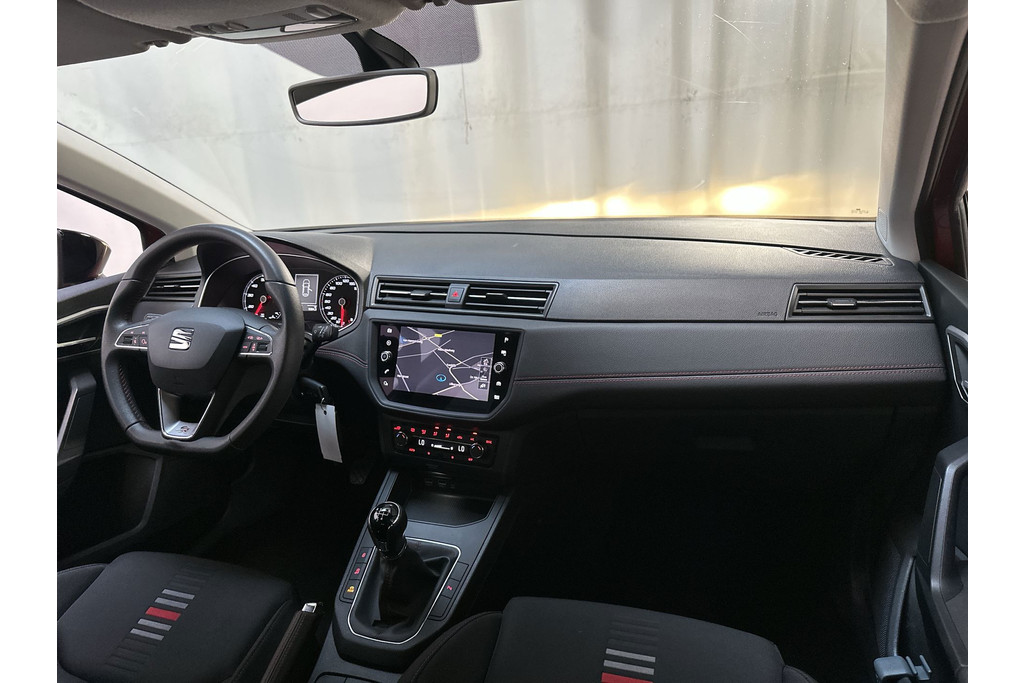 54872941-1.jpg