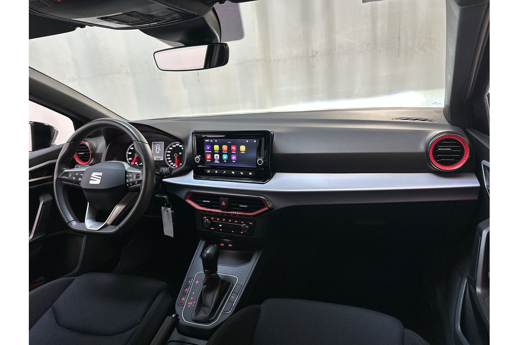 54879613-1.jpg
