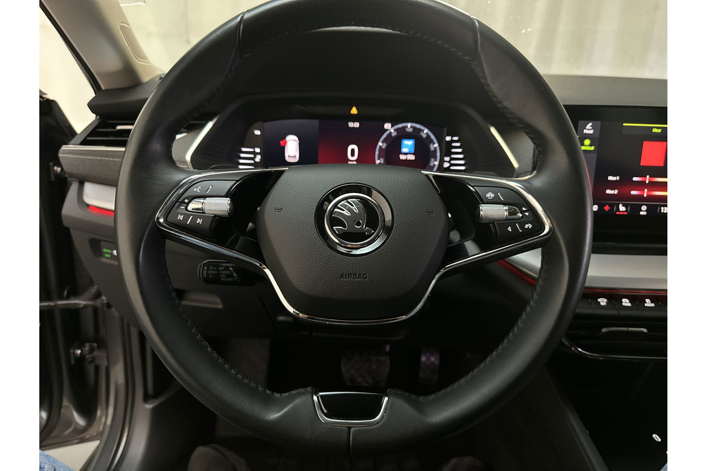 54893366-4.jpg