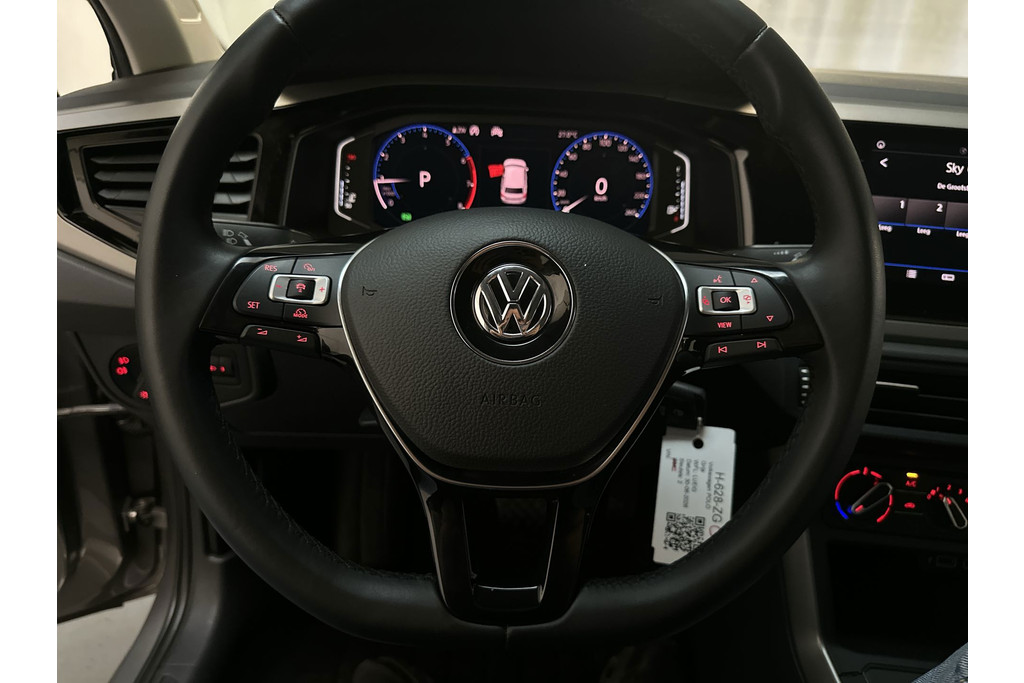 54914611-9.jpg