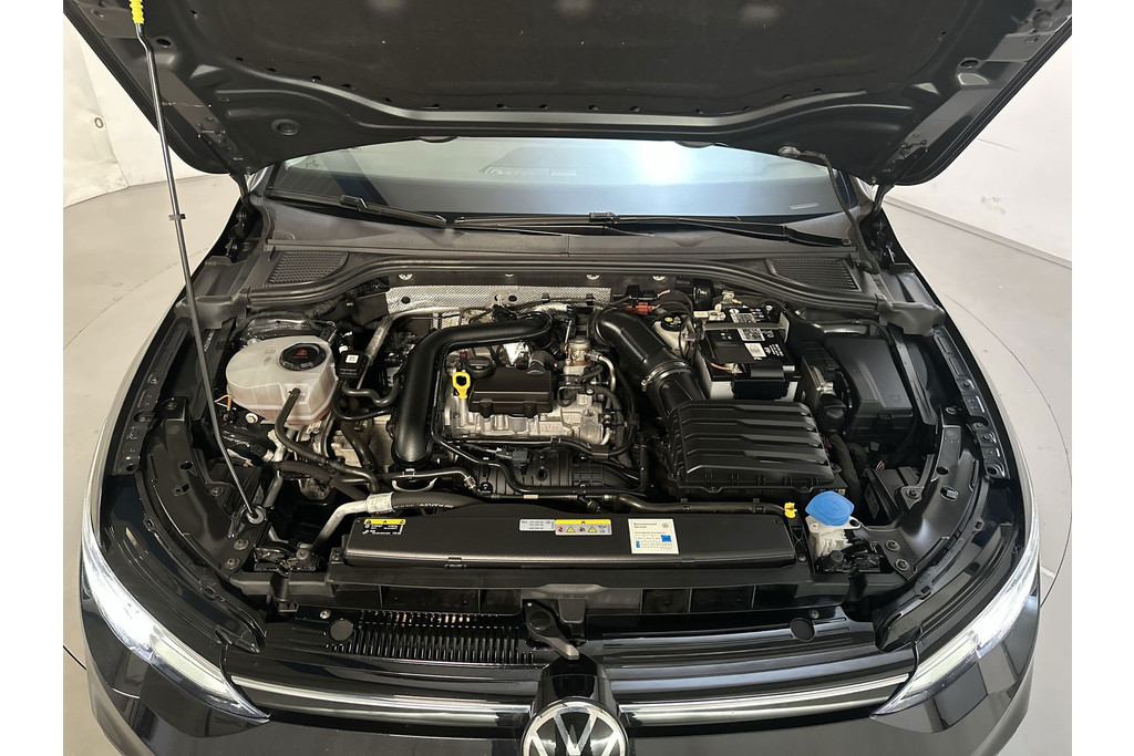 54931521-14.jpg