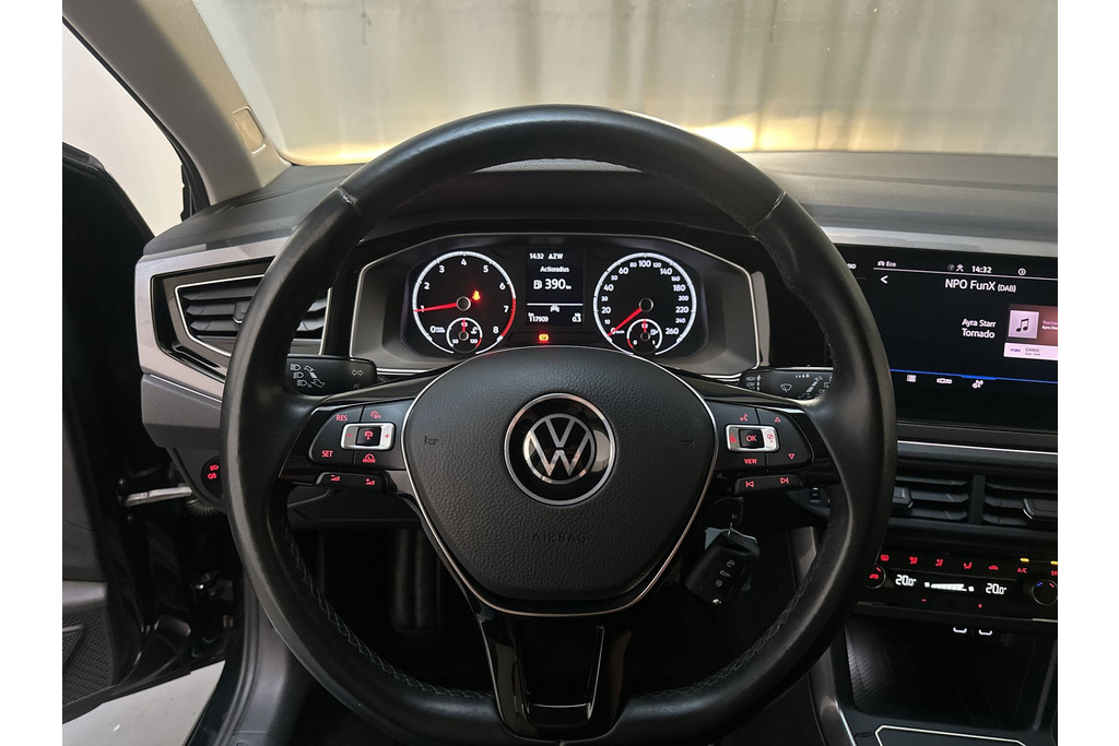 54950347-4.jpg