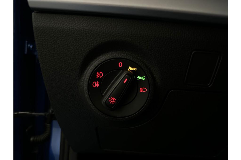 54960120-19.jpg